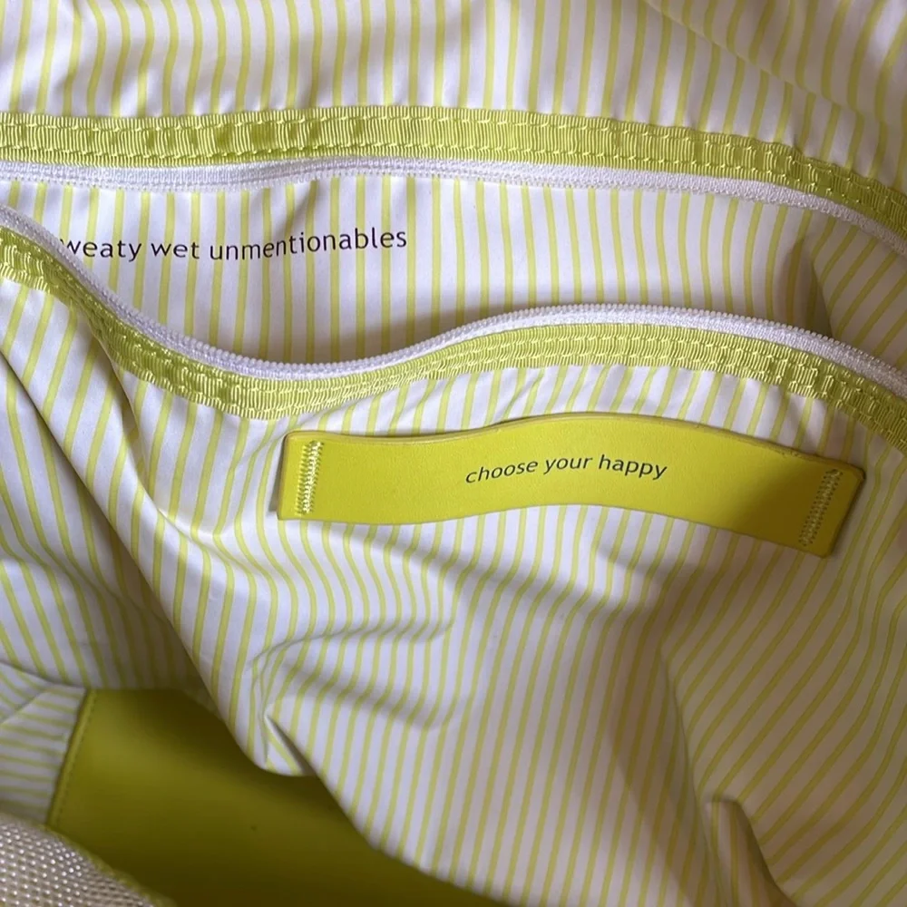 Lululemon Happy Hatha Hour Gym Bag - Picture 7 of 14